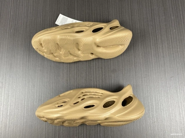 GW3354 RNNR Foam Adidas Yeezy Ochre 0719